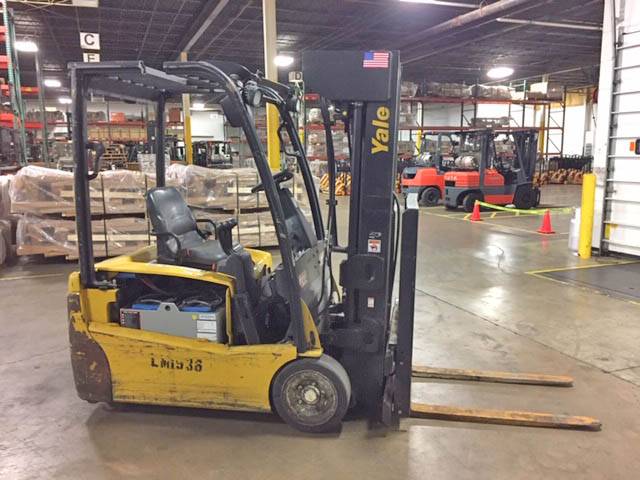 2014 ELECTRICO YALE ERP040VTN48TQ084 ELECTRIC 3 RUEDAS SENTADO